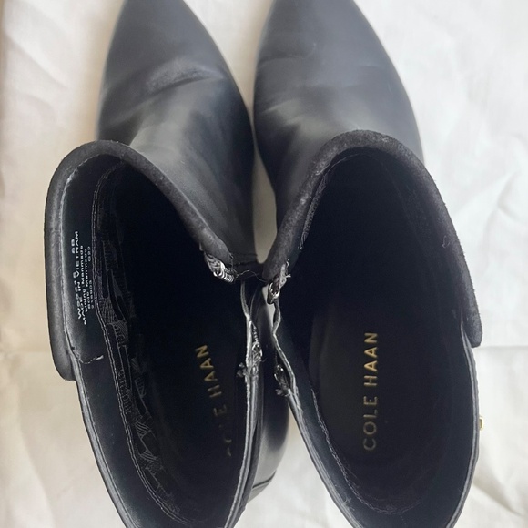 Cole Haan Ettie Buckle Pointed Toe Ankle Bootie Black Block heal - Picture 7 of 10